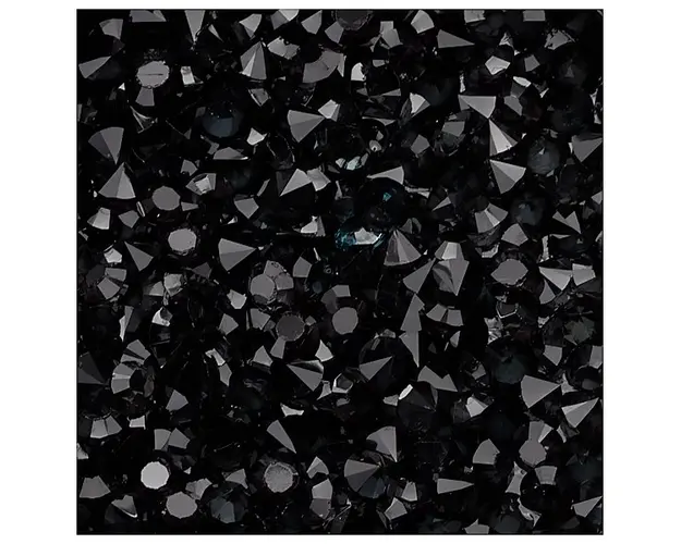 Cristale de unghii negre