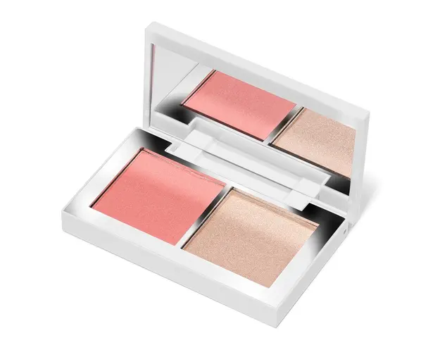Paleta iluminator si blush Senorita Muah