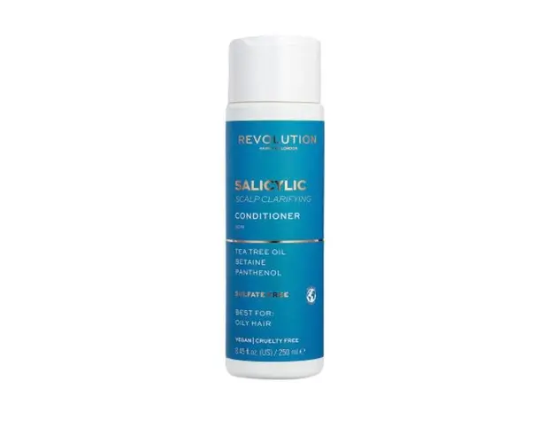 Balsam pentru Par Gras - Revolution Haircare Salicylic Acid Clarifying Conditioner, 250 ml