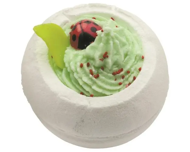 Bila efervescenta de baie Ladybug Hug, Bomb Cosmetics, 160 gr 