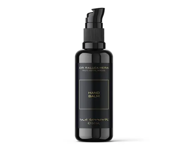 Crema de M&acirc;ini SPF 10, Sui Generis by dr. Raluca Hera Haute Couture Skincare, 50 ml