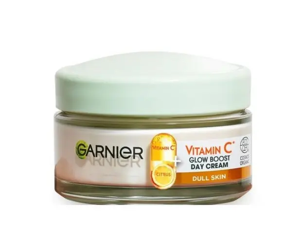 Crema de zi iluminatoare imbogatita cu vitamina C Skin Active, Garnier, 50 ml