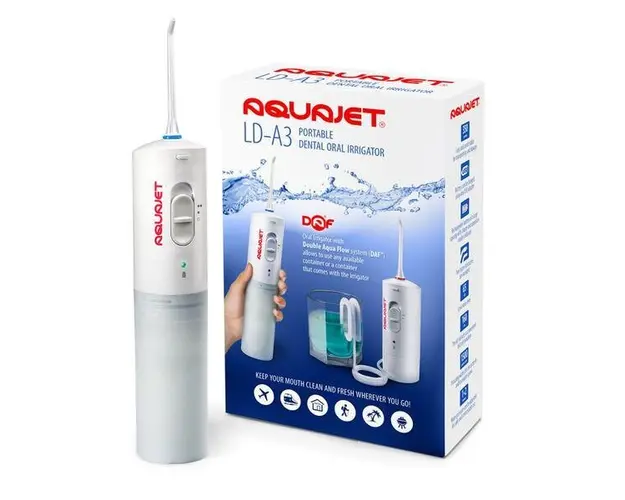 Irigator bucal Little Doctor Aquajet LD A3 pentru adulti, profesional, 1500 impulsuri/min, 2 duze, alb