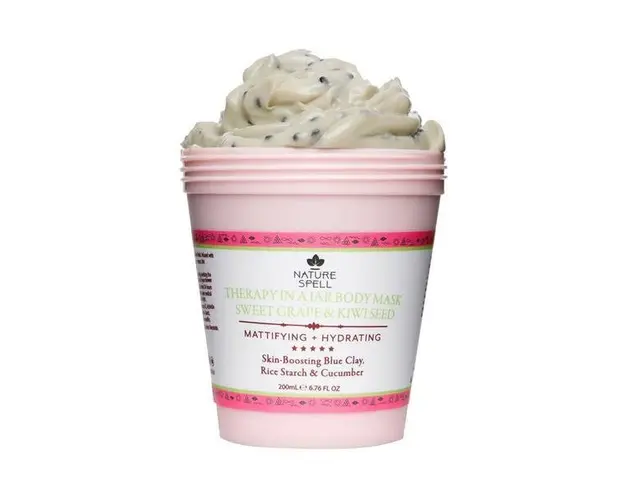 Masca de Corp Hidratanta - Nature Spell Body Mask, 200 ml