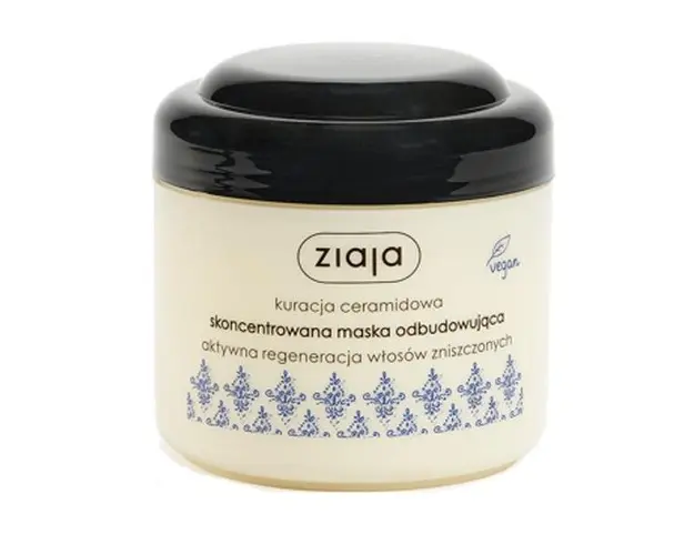 Masca de Par cu Ceramide pentru Par Deteriorat - Ziaja Kuracja Ceramidowa, 200 ml