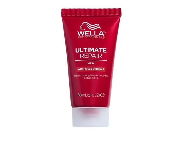 Masca de Reparare Intensiva cu AHA & Omega 9 pentru Par Deteriorat - Wella Professionals Ultimate Repair Mask, 30 ml