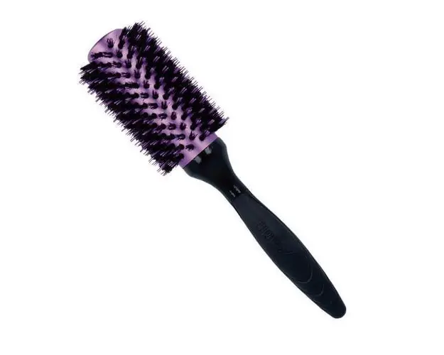 Perie rotunda termica Eurostil diametru 34, din par natural + nailon, 1 buc