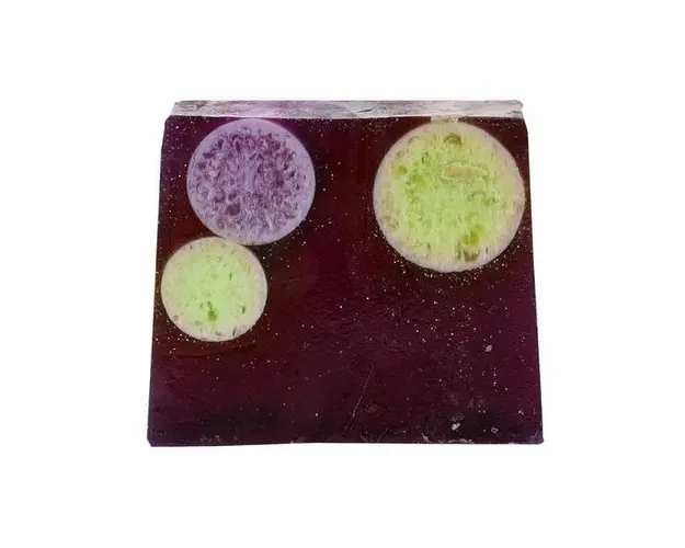 Sapun prelucrat manual Planet Rock, Bomb Cosmetics, 100 g