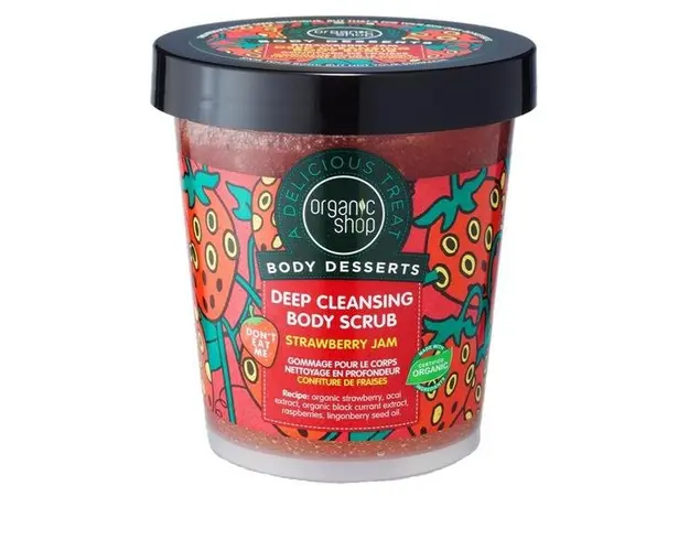 Scrub de Corp Strawberry Jam Organic Shop, 450 ml