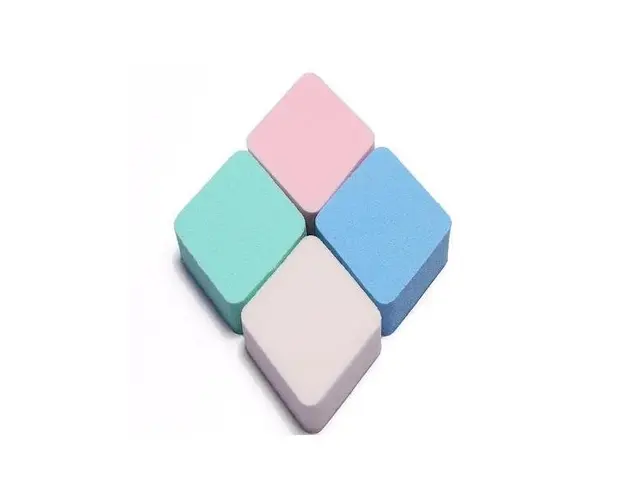 Set 4 bureti make up romb, pentru aplicare machiaj