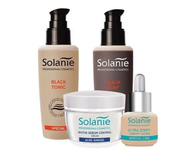 Set pentru Adolescenti cu ten gras, acneic - Solanie ( Sapun 125 ml + Lotiune 125 ml + Corector 15 ml + Crema 50 ml + Prosop )