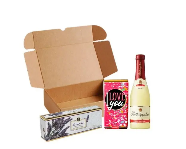 Set cadou Olivos The Luxury Olivos Soap Lavender&rdquo; ( sapun 3x100g + ciocolata 100g + vin 0,2 L)