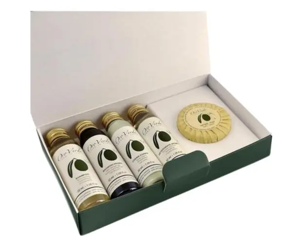 Set cadou Oroverde - 1 x Sampon 35 ml,1 x Gel de dus 35 ml, 1 x Crema de corp 35 ml, 1 x Detergent intim 35ml, 1 x Sapun 30 g, cu Extract de Ulei de Masline
