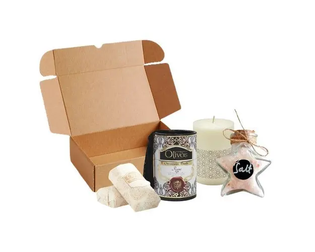 Set cadou &bdquo;Ottoman Rumi&rdquo; cu sapun(2 x 100 gr) + sare de baie mixta (140 gr) + baton ciocolata Hussel (37 gr) + lumanare