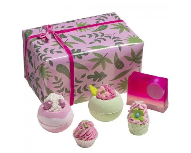 Set cadou Palm Springs, Bomb Cosmetics, bile de baie si sapun solid, 600 g
