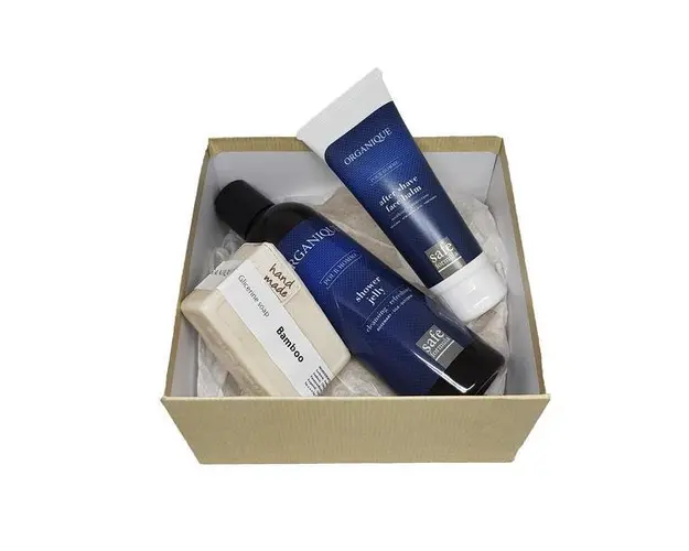 Set cadou pentru barbati Gel dus 250ml + Sapun 100g + After shave 70ml - Organique