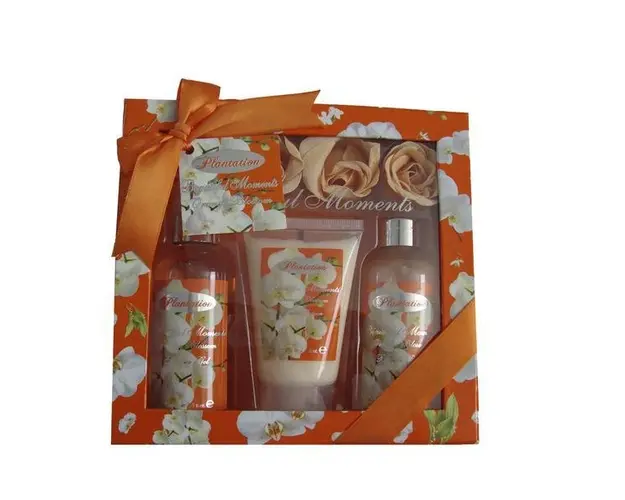 Set cadou PORTOCALE, gel de dus 100ml + lotiune corp 80ml + spuma baie 100ml + sapun solid, Village Cosmetics