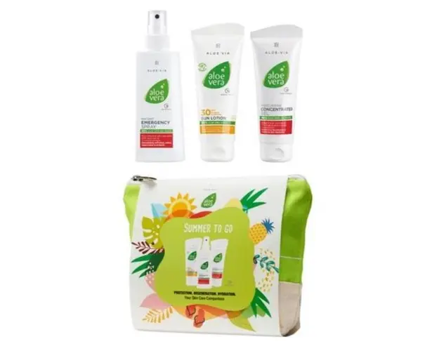 Trusa pentru vacanta - Lotiune 100 ml + Spray 150 ml + Concentrat Hidratant 100 ml + Geanta