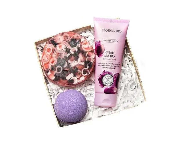 Set cosmetic cadou Winter Flower, Organique - sapun 100g + crema maini 70ml + bila baie 70g