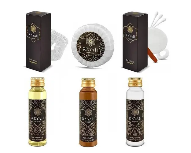 Set Cosmetice Reyah cu Ulei de Argan, 50 x Sampon 32 ml, 50 x Sapun 30 g, 50 x Crema Corp 32 ml, 50 x Gel Mix 32 ml, 50 x Casca Dus, 50 x Vanity kit