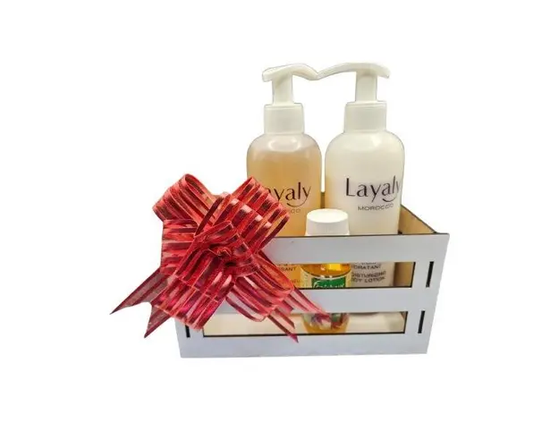 Set cutie lemn lotiune corp hidratanta Layaly 400 ml, Gel de dus pentru corp si par Layaly 400 ml, Selectie 10 uleiuri fraicheur 60 ml