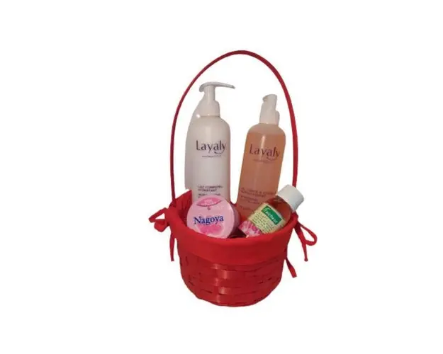 Set lotiune corp hidratanta Layaly 400 ml, Gel de dus pentru corp si par Layaly 400 ml, Crema hidratanta de trandafir Nagoya 100 ml, Ulei fraicheur trandafir 60 ml
