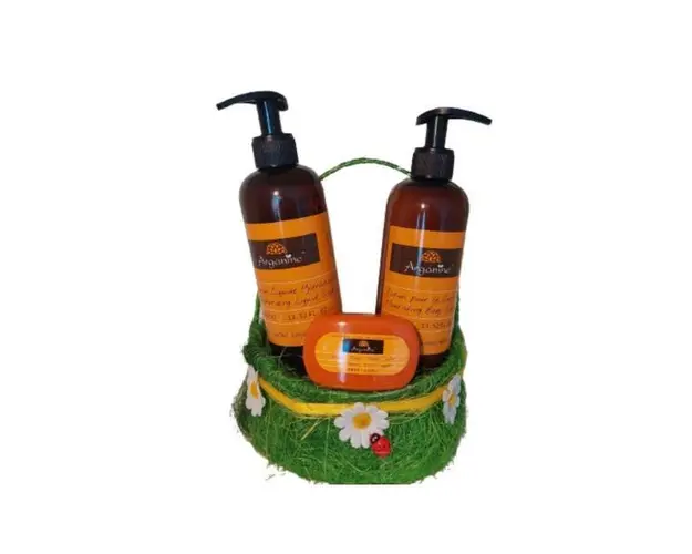 Set lotiune de corp Arganine 400 ml, sapun lichid Arganine 400 ml, sapun Arganine 40 gr