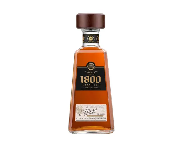 Anejo 700 ml