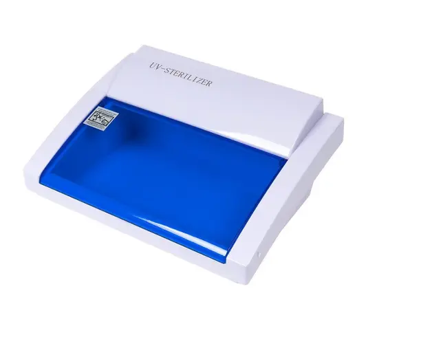 Sterilizator UV pentru instrumente