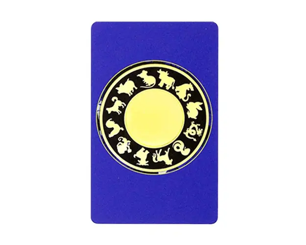 Card amuleta amplificatoare a sumei lui 10  Amuleta suma 10 albastra cu patratul magic