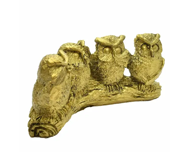 Cele 4 bufnite Feng Shui in copac