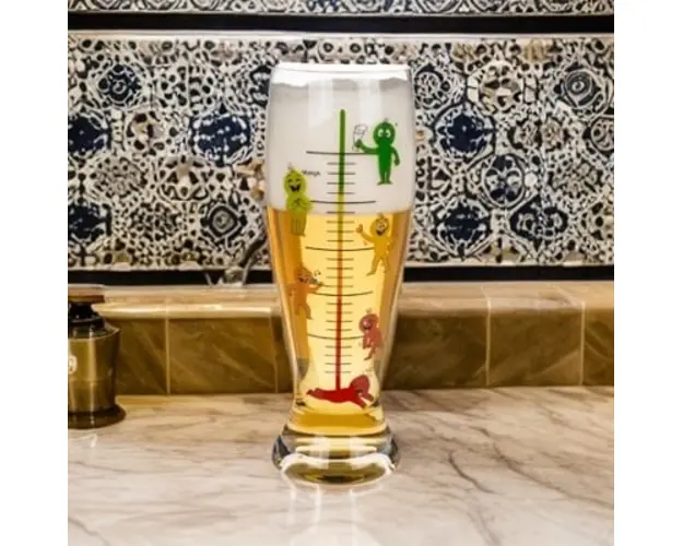 Pahar de bere urias- Stages of Drinking