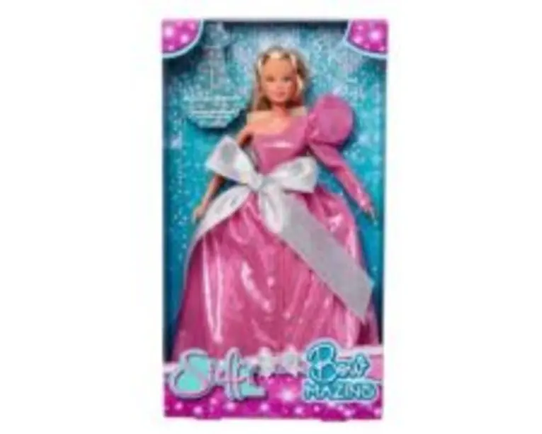 Papusa Steffi in tinuta de gala