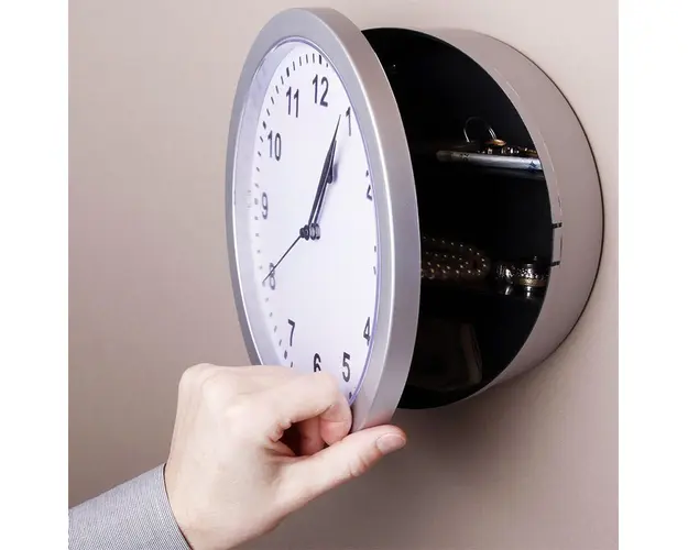 Ceas functional de perete cu seif ascuns, 10"