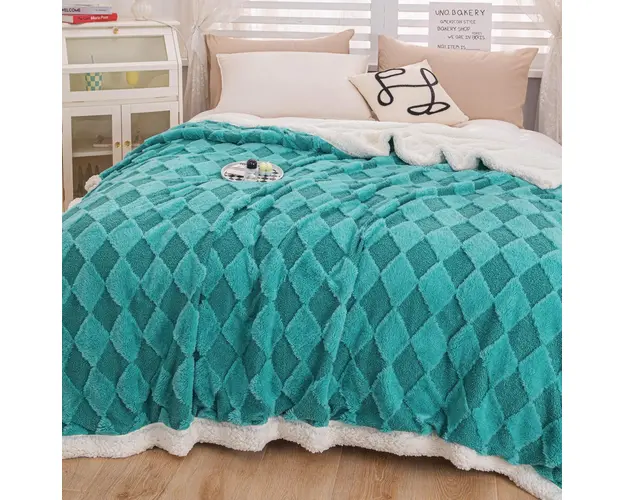 Patura Cocolino cu Blanita de Iepure si Catifea Teddy, 200x230cm, cu blanita pe spate