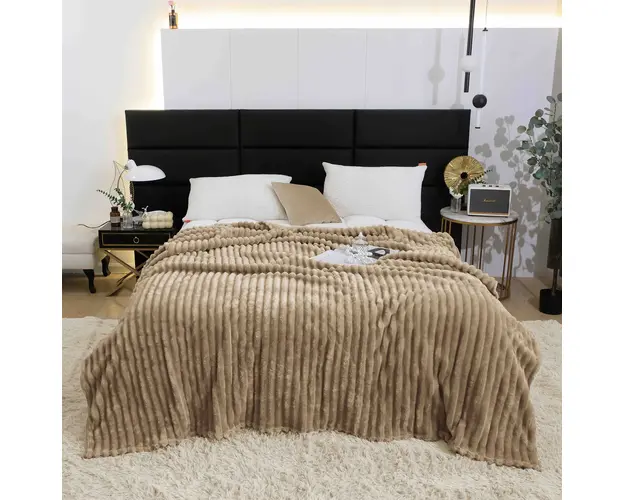 Patura catifelata Cocolino cu Dungi, Model Uni, 200 x 230cm
