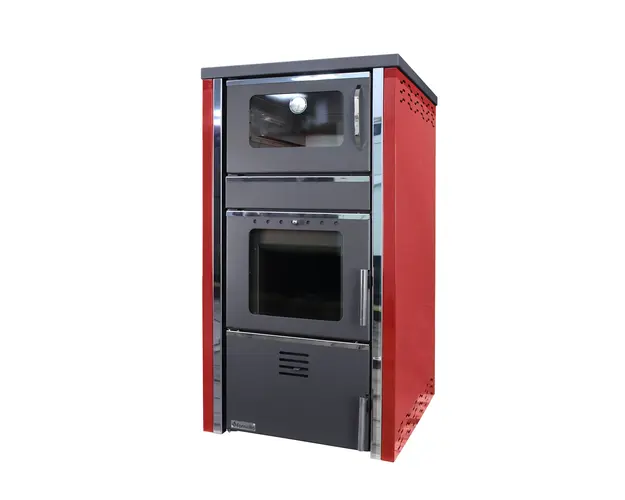 Termosemineu FORNELLO AVANOS Red 32 kw pe combustibil solid ( lemn,carbune,bricheti ) ce se poate utiliza atat pentru incalzirea locuintelor, cat si pentru gatit (este prevazuta cu plita si cuptor) si este echipat cu pompa de circulatie
