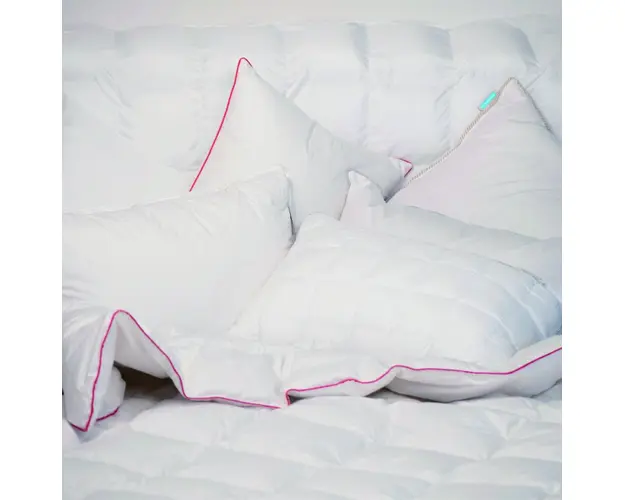 Pilota Bright Silver cu nanofibre si husa din bumbac 180x200