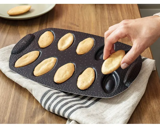 Forma de copt barcute, Tefal, PerfectBake Mini J5734202, 21 x 29 cm, aluminiu reciclat, negru/maro