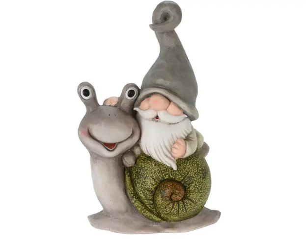 Decoratiune de gradina Gnome and snail, 28x20x43 cm, oxidat de magneziu