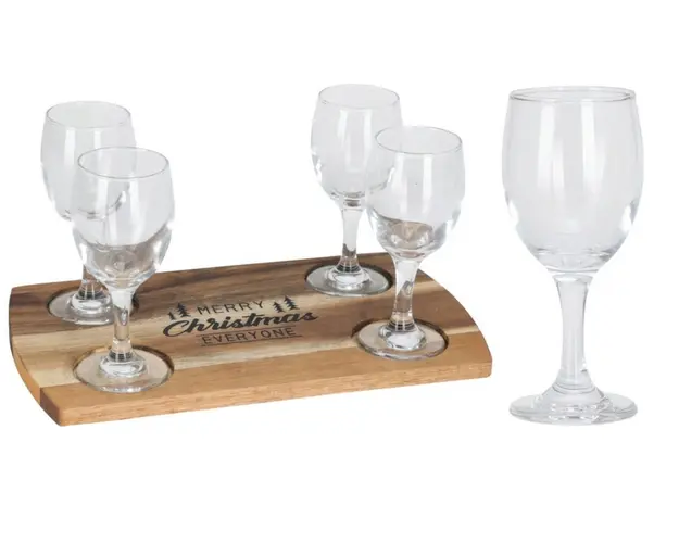 Set 4 pahare de whiskey si tava pentru servire, 200 ml, sticla/lemn