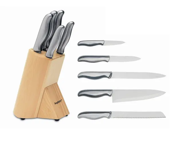 Set cutite cu suport 6 piese BergHOFF, Essentials Crest, inox/lemn