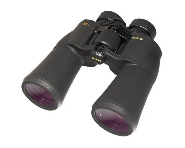 Binoclu Nikon Aculon A211 10-22x50 BAA818SA