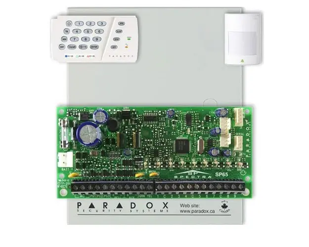 Centrala alarma antiefractie Paradox Spectra SP 65+K636