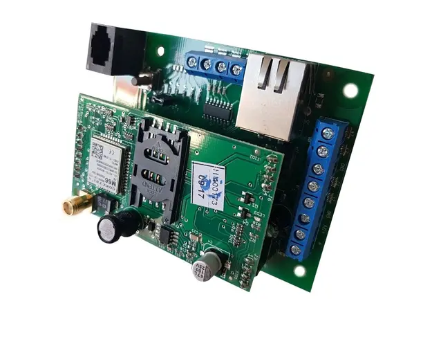 Comunicator universal Roel MultiCOMM IP/GPRS - u PCB, 4 intrari, 4 iesiri