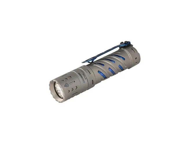 Lanterna profesionala reincarcabila Acebeam E70 Mini Ti, 1500 lumeni, 140 m