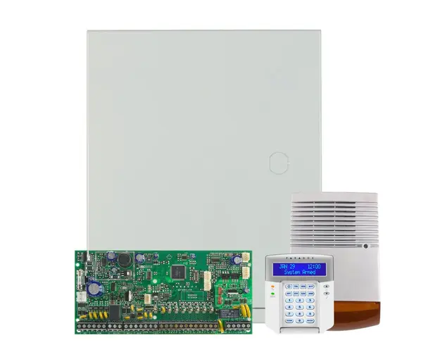 Kit alarma antiefractie Paradox Spectra SP6000+K32LCD+SL-900B, 2 partitii, 8-32 zone, 32 utilizatori, cutie cu traf