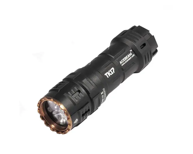 Lanterna profesionala reincarcabila Acebeam TK17-AL, 1500 lumeni, 290 m