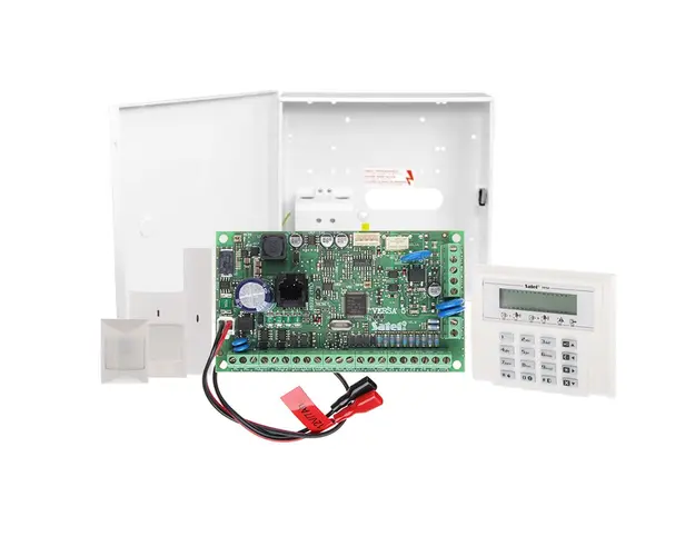 Sistem alarma antiefractie wireless Satel VERSA 5, 2 partitii, 5-30 zone, 4-12 iesiri PGM, 30 utilizatori