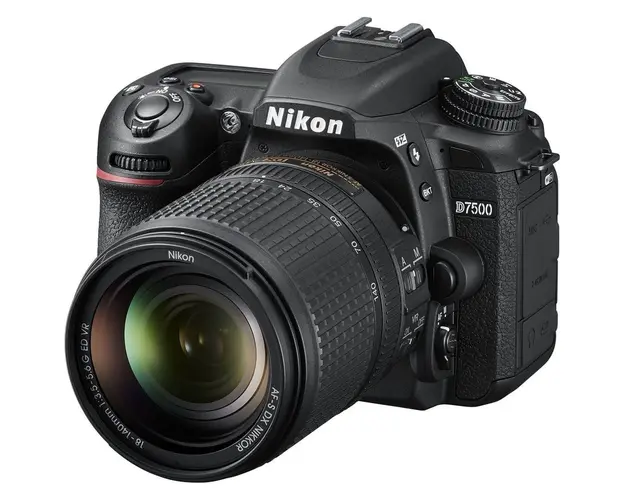 Aparat Foto DSLR D7500, 20.9 MP + Obiectiv 18140mm VR
